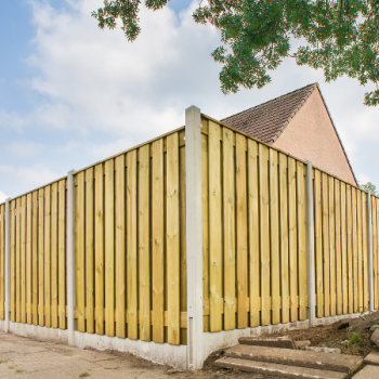 how to put up a fence
