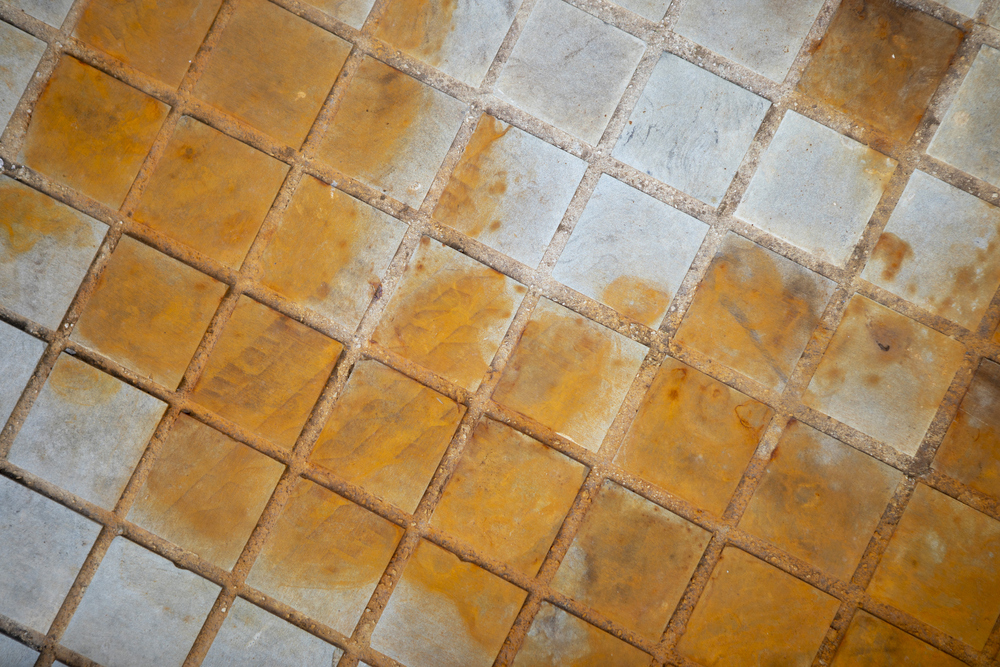Rusty porcelain patio tiles