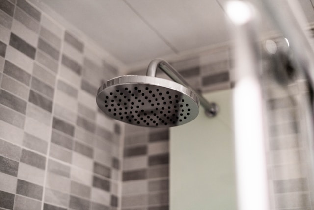 how to fit a shower