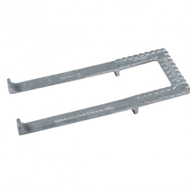 CD 213 230mm Tail Galvanised Step Iron En13101
