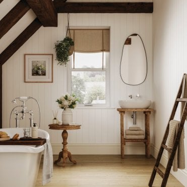 Grained Alpine White Shiplap Wall Panel 2400 x 598mm Hydro-Lock T&G