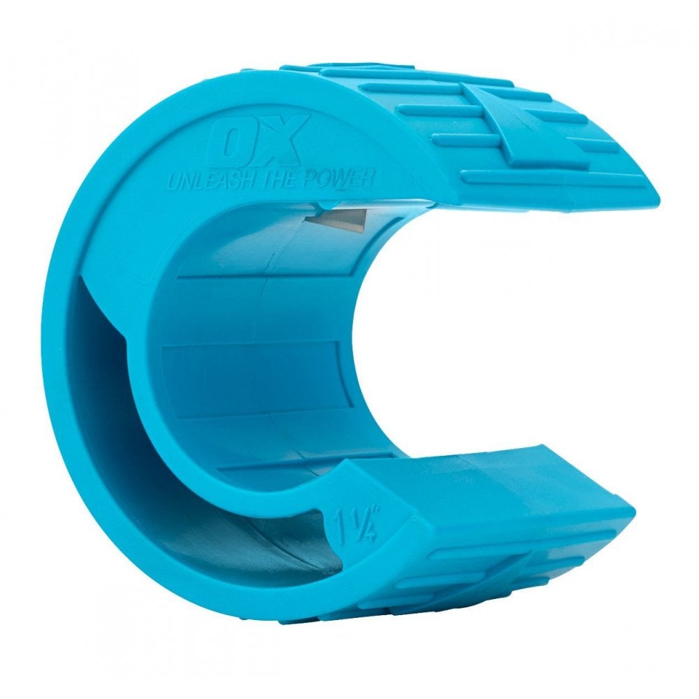 OX Tools OX Pro Polyzip Plastic Pipe Cutter 42mm