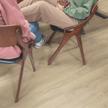 Classic Laminate Flooring Sandy Greige Oak